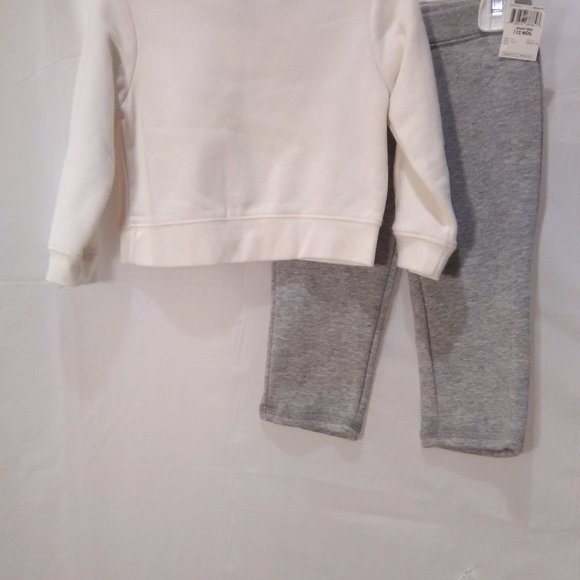 Joe Boxer Girl's Christmas Sweat Suit Set Color Cream/Gray Size 12 Months NWT - Picture 3 of 6